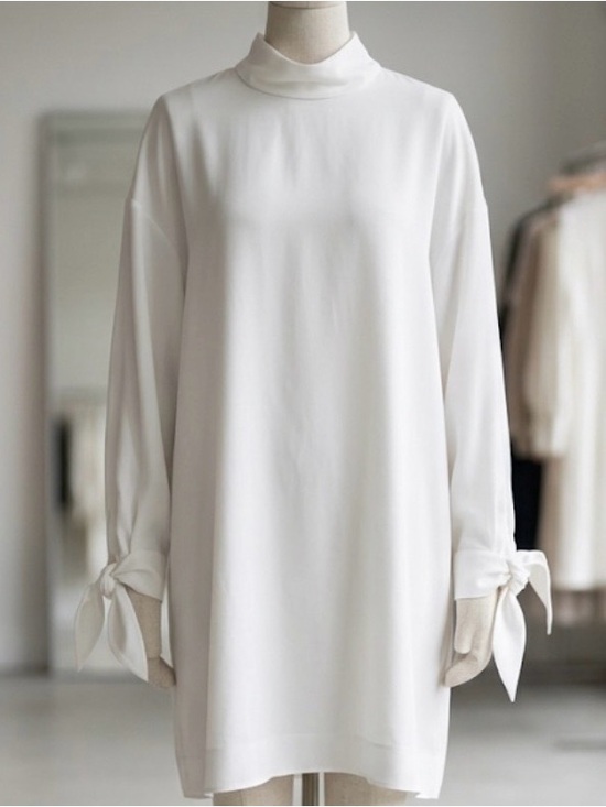 Babaton Dresses & Skirts - NEW Babaton Julio Dress White Oversized Sleeve Neck Tie Size Large RARE